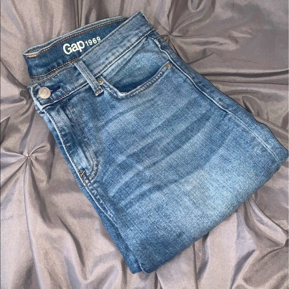 Gap light blue denim skinny jeans